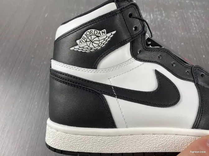 HYPE Jordan White High BQ4422-001 (2023) Retro 1 85 Black 0405